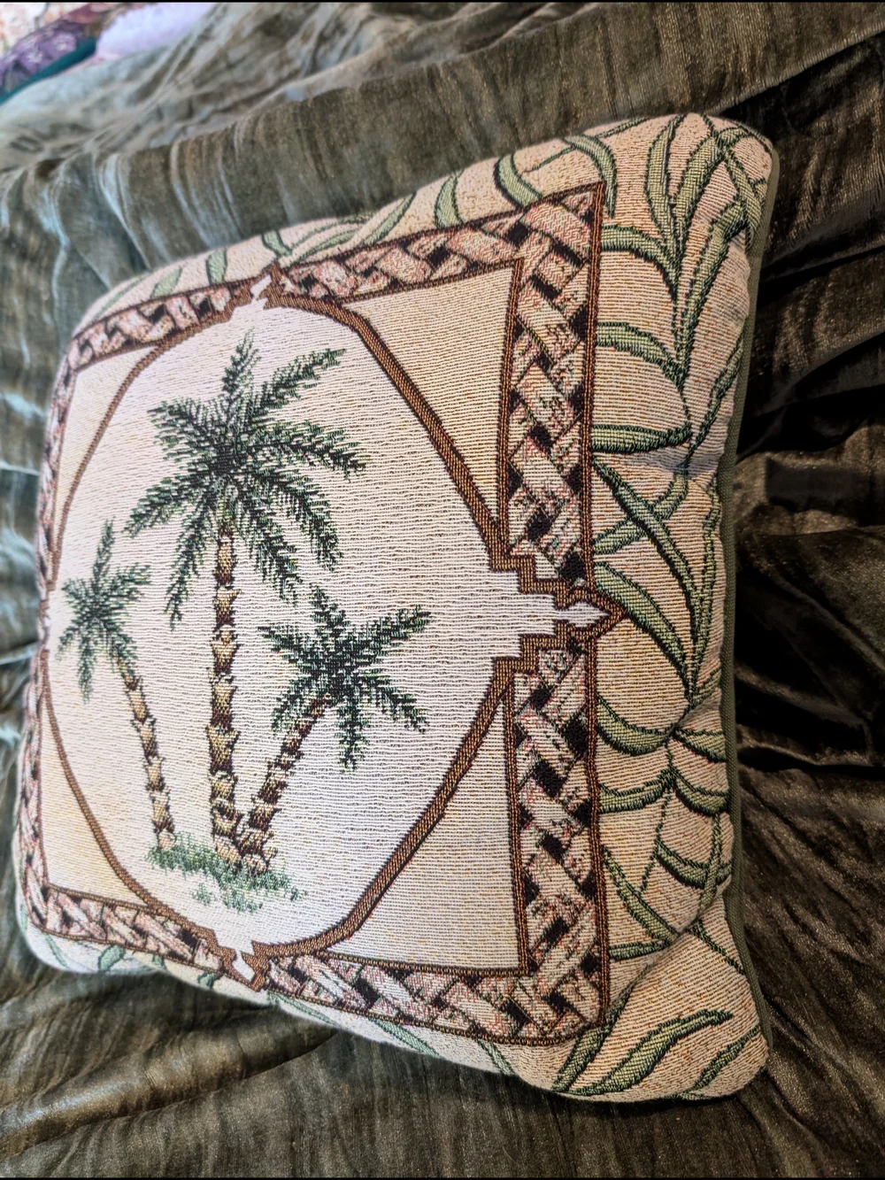 Source Unknown decorative square