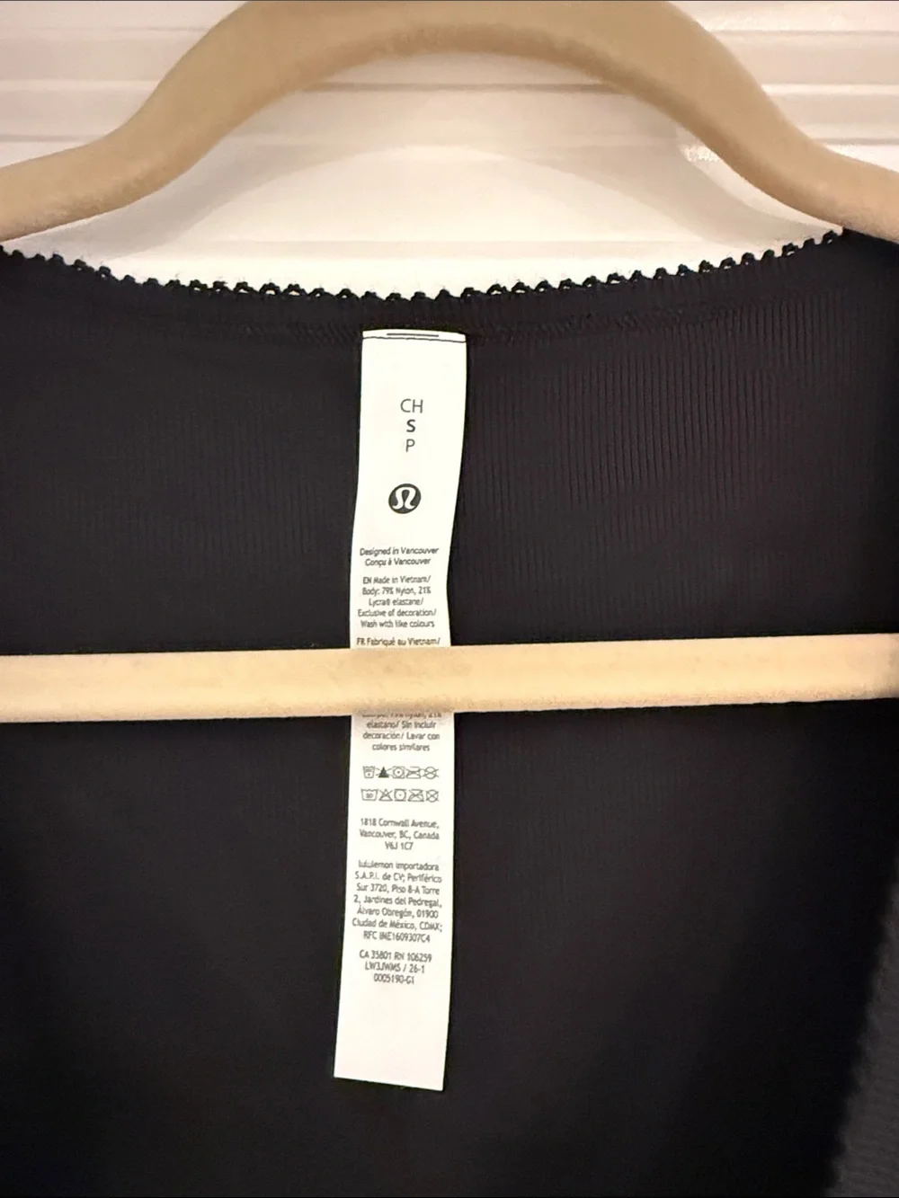 lululemon athletica bnwt size