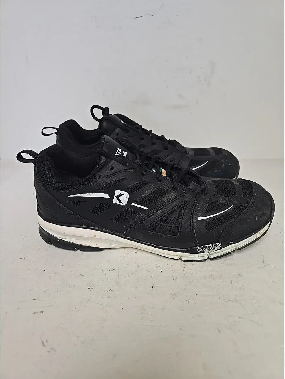 Dakota used shoes
