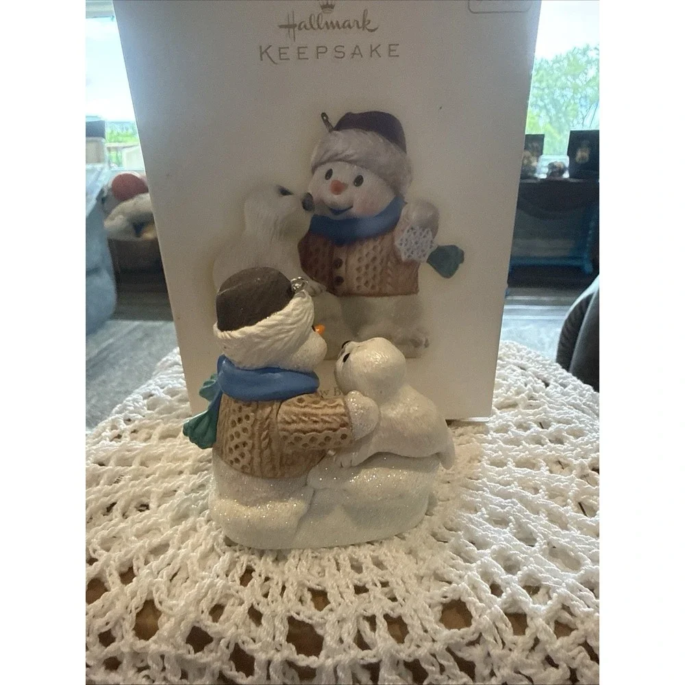 Hallmark keepsake snow