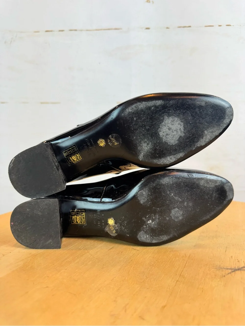 Stuart Weitzman stuart weitzman
