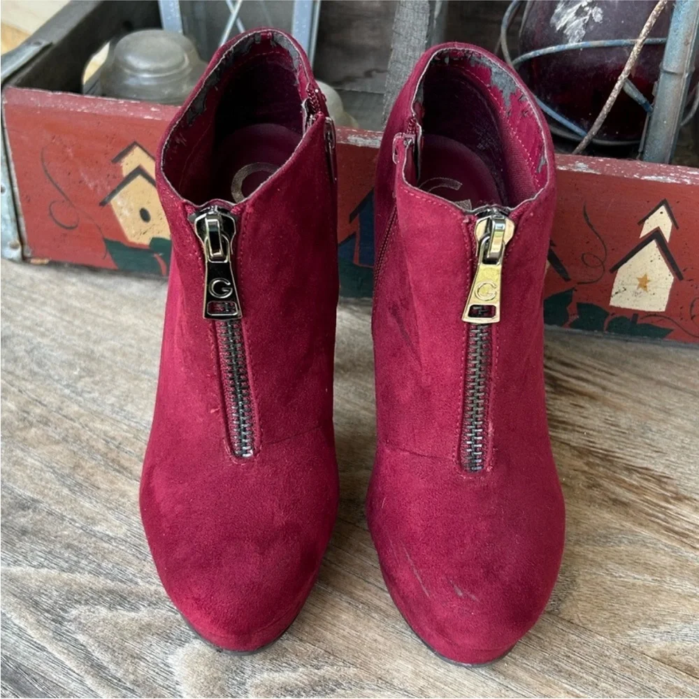 G by Guess Zip Front Heeled‎ Booties