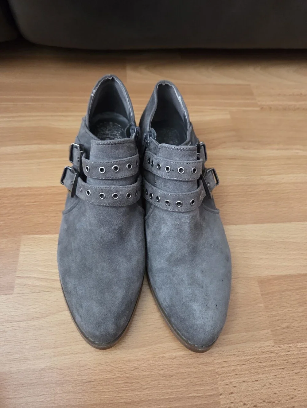Vince Camuto stylish gray