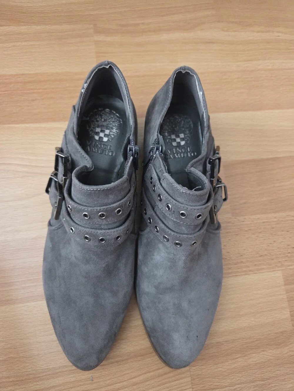 Vince Camuto stylish gray