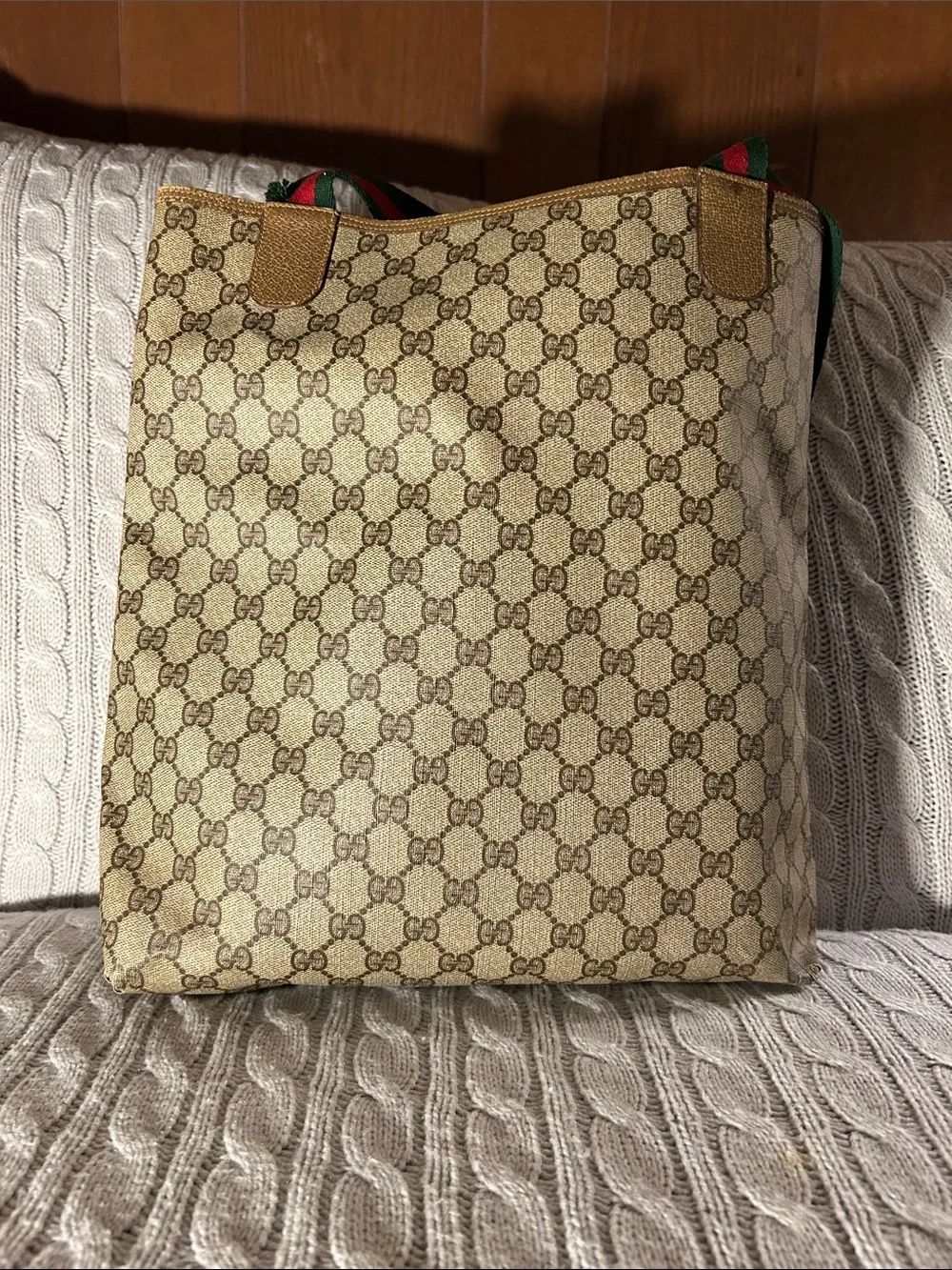 Gucci small trim