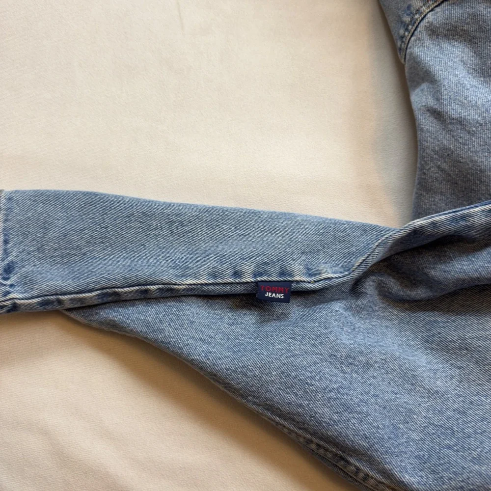 Tommy Hilfiger please see