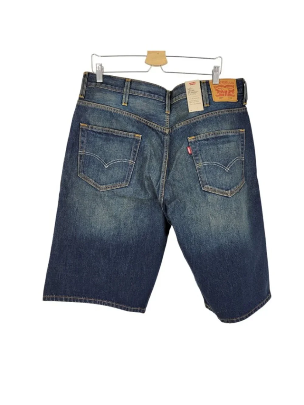 Levis levi 569