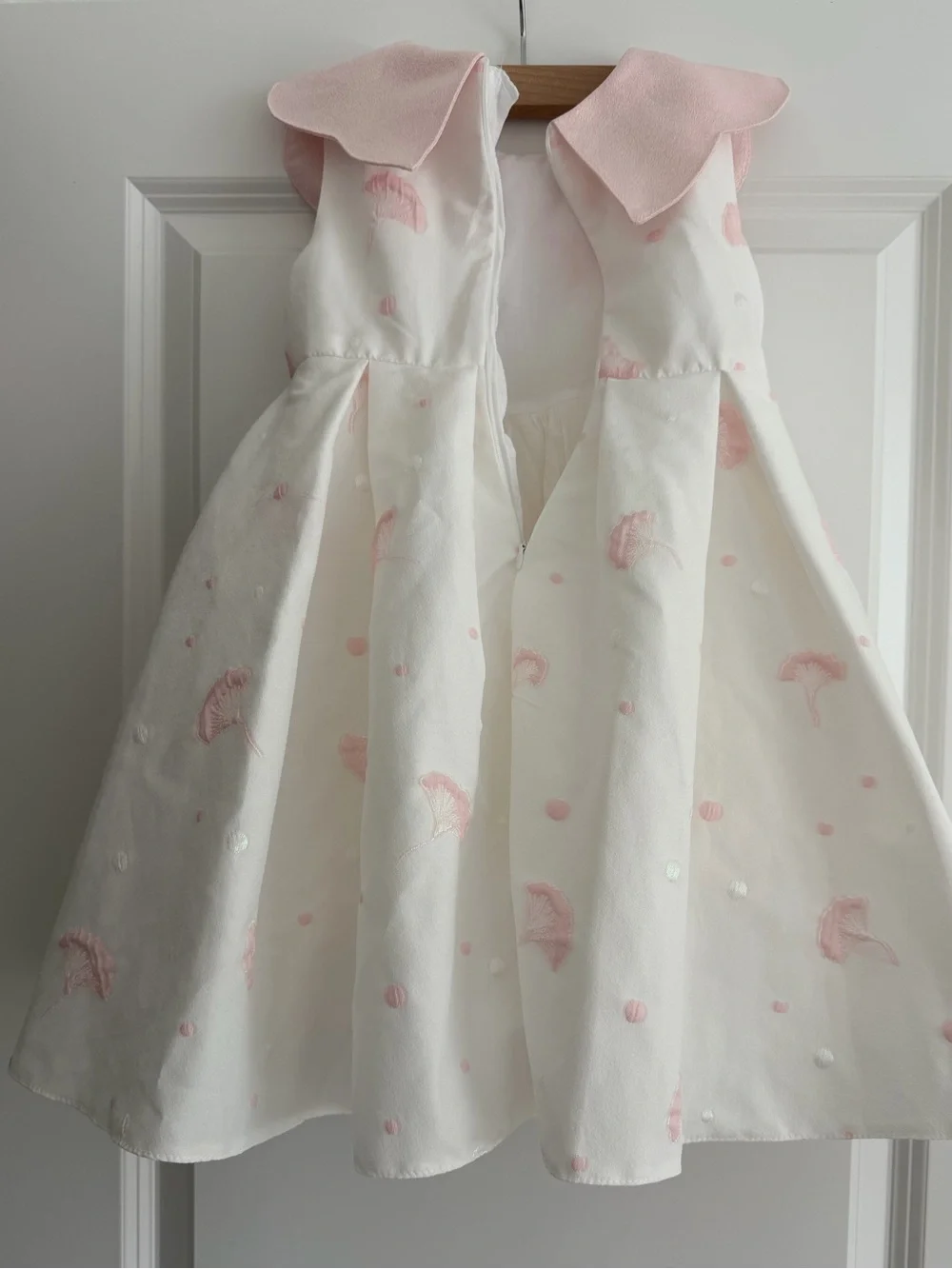 N/A charming white