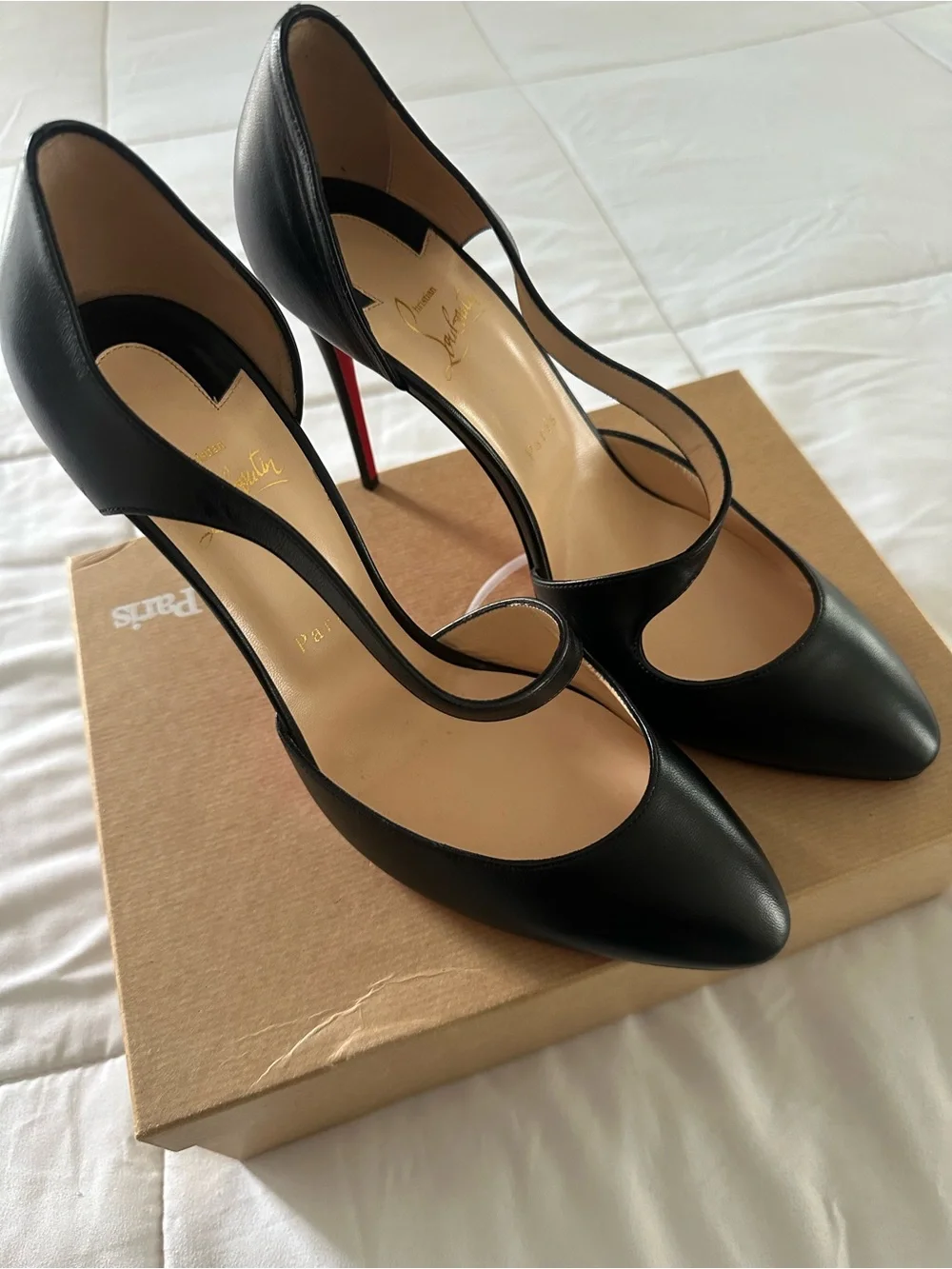 Christian Louboutin Catchy One 100 Nappa Shiny, BK01 Black, size 41
