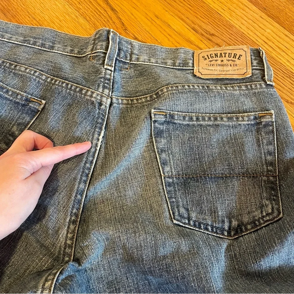 Signature by Levi Strauss back 35