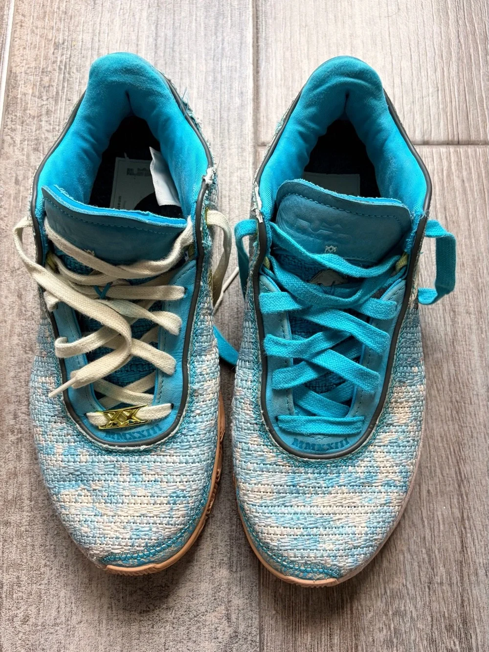 Nike lightweight knit