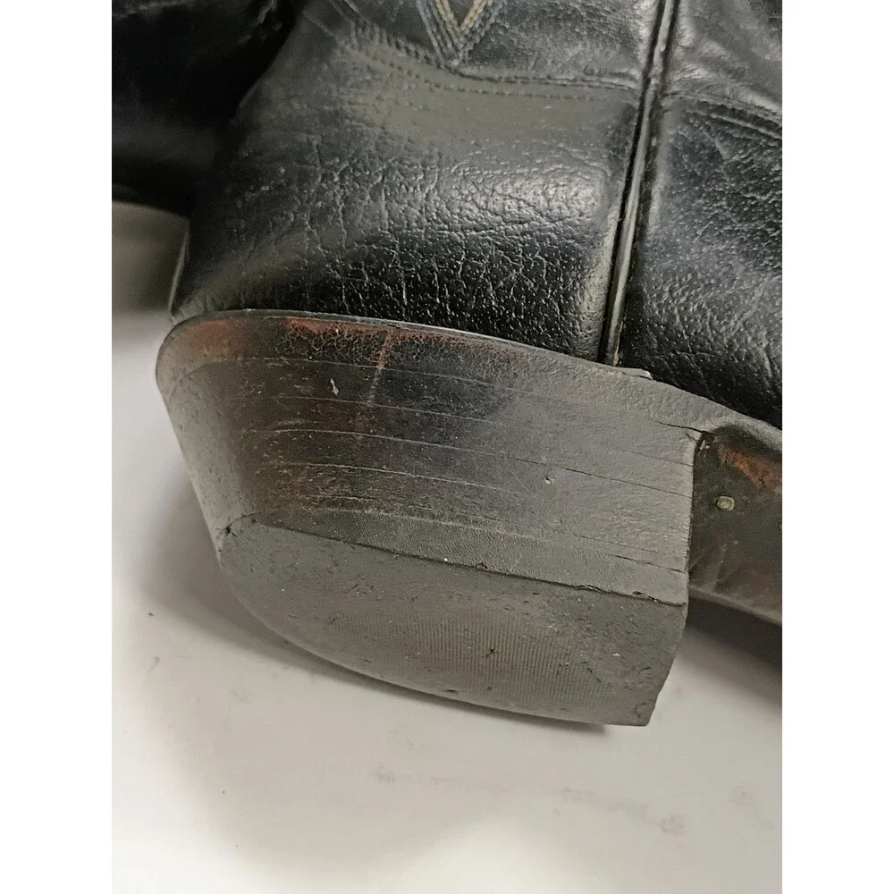 Sanders these leather