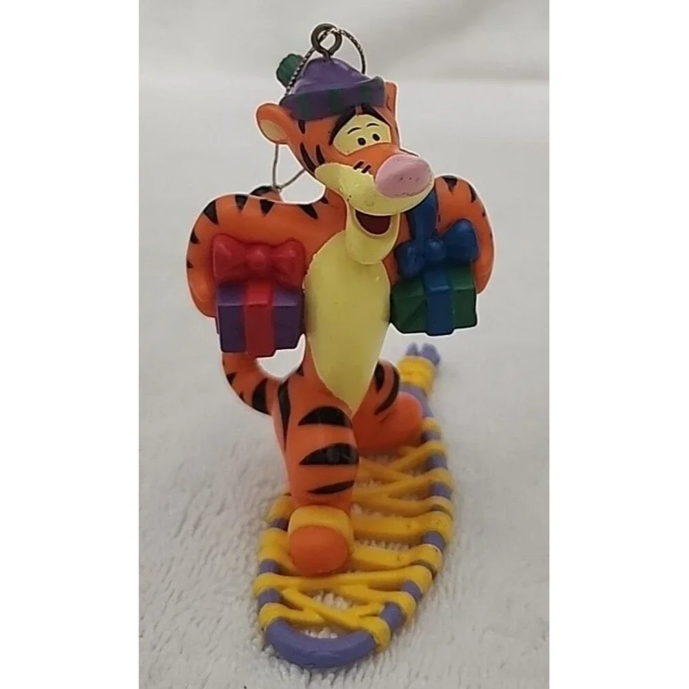 Ornament Cake Topper Disney Winnie The Pooh Tigger Snowshoe Christmas Tree VTG