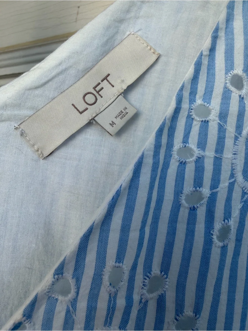LOFT sleeveless light