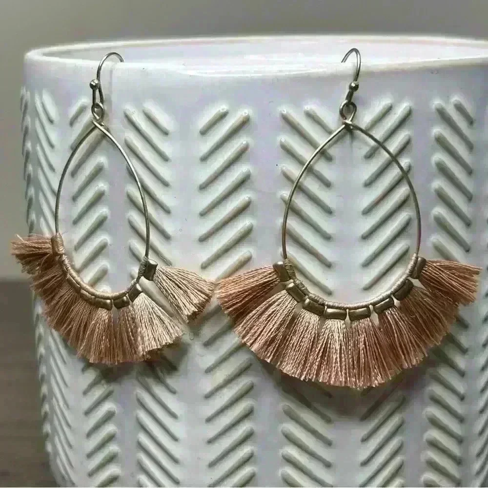 N/A gold tone