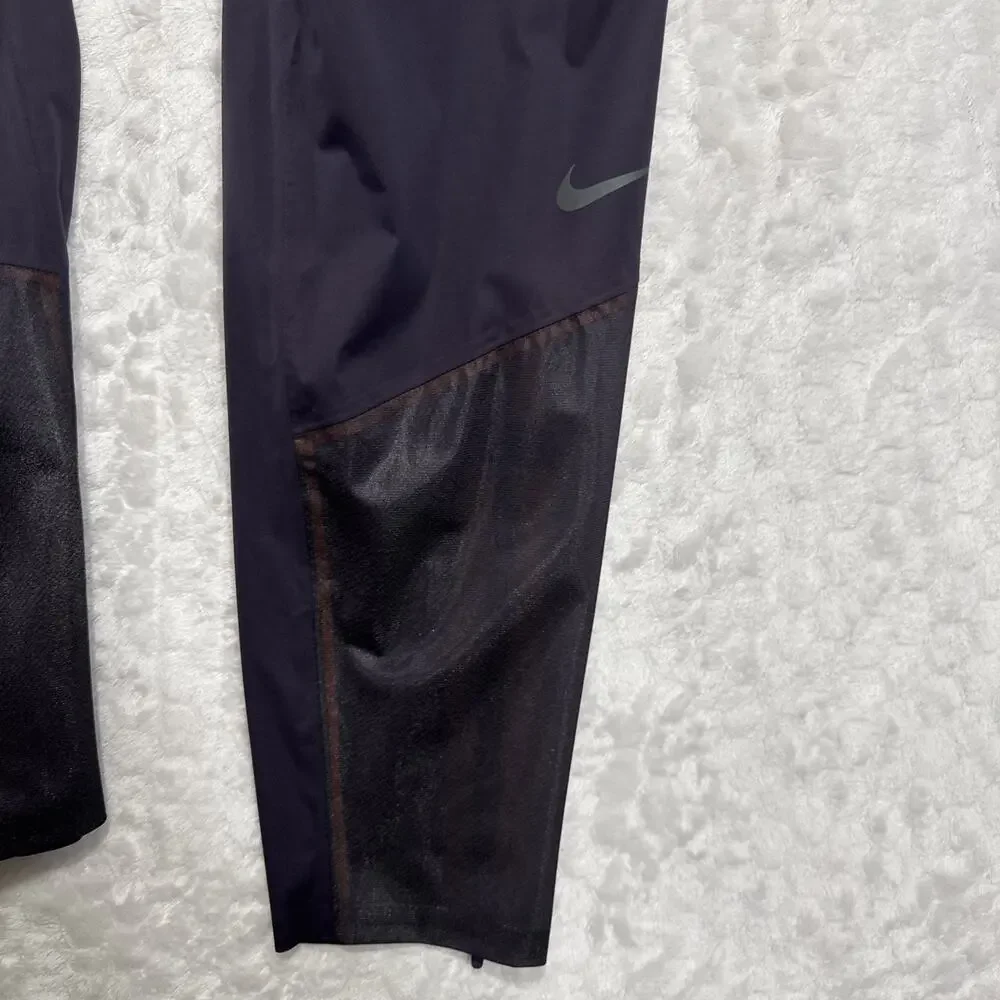 Nike storm fit