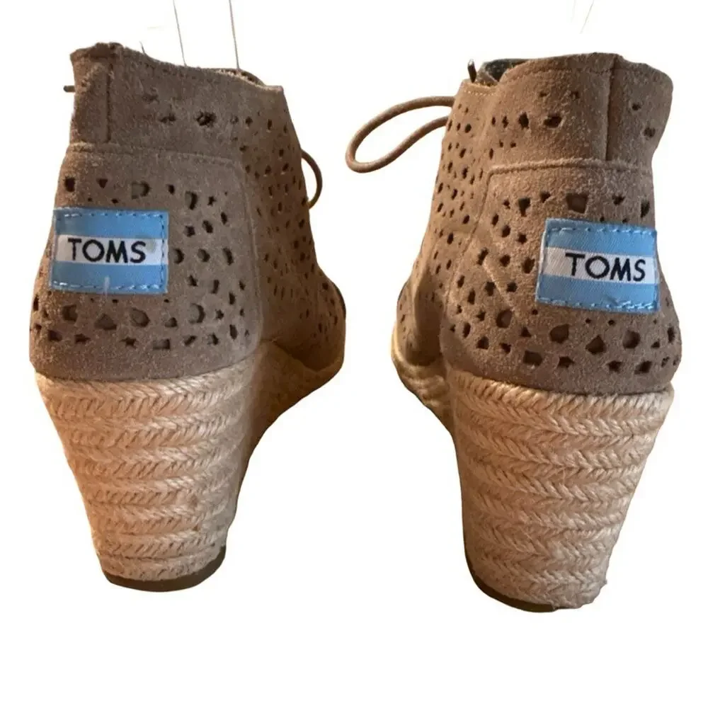 Toms light summer stylish