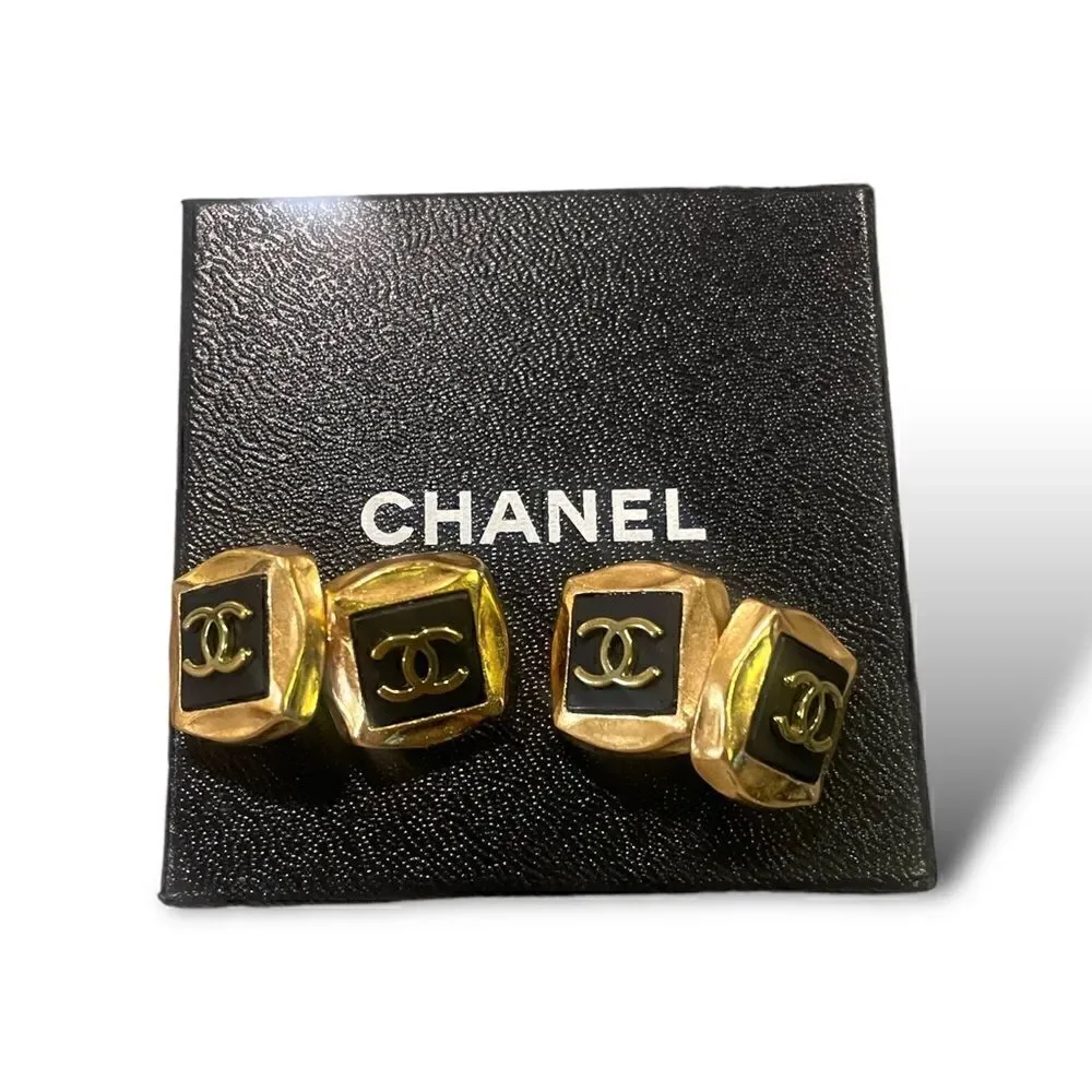 CHANEL vintage fall