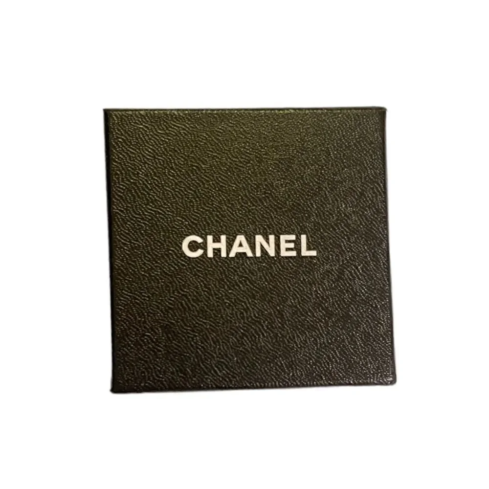 CHANEL vintage fall