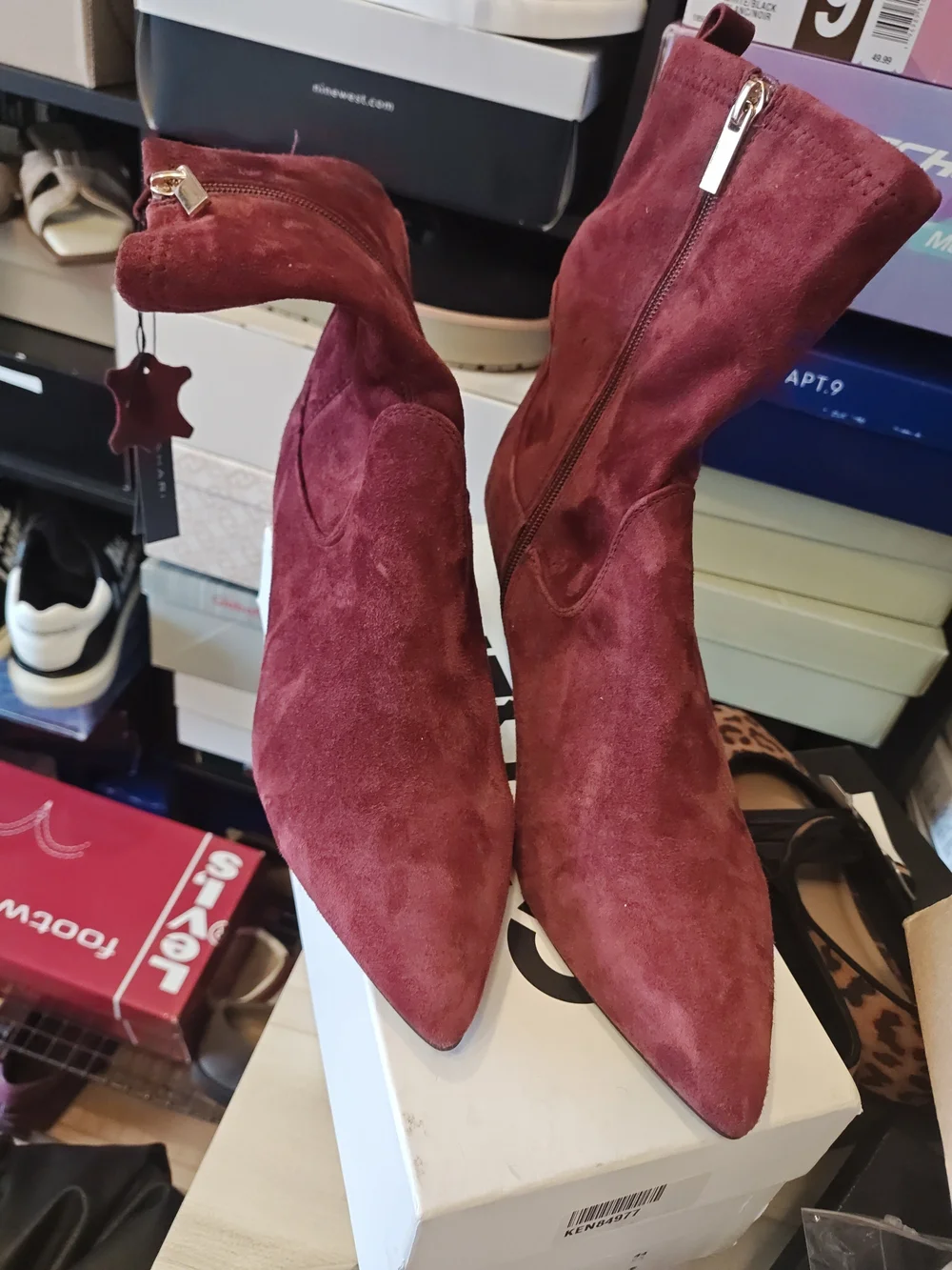 Tahari sleek burgundy