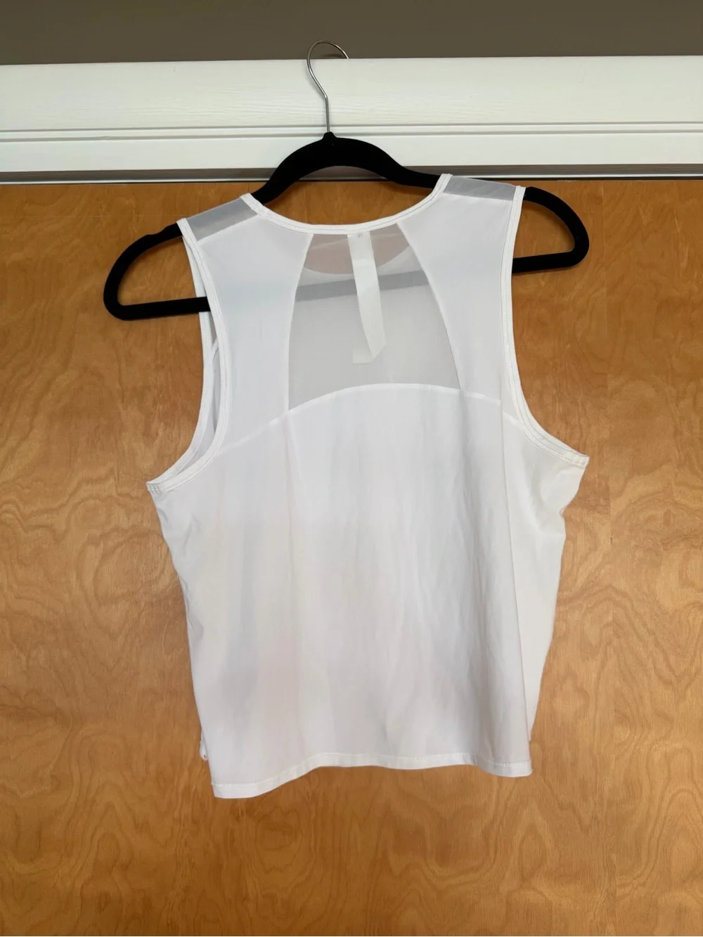 lululemon athletica breathable sleeveless