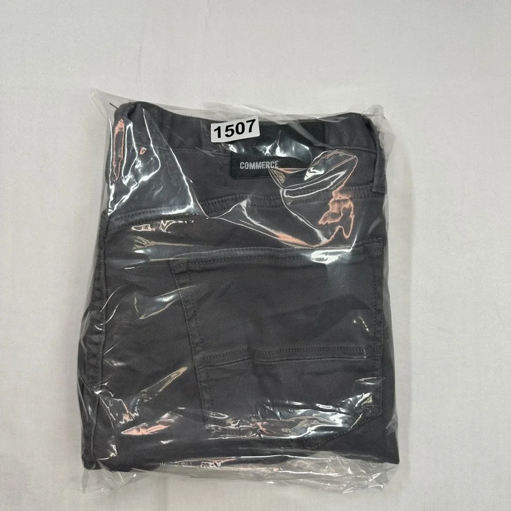 Commerce men gray