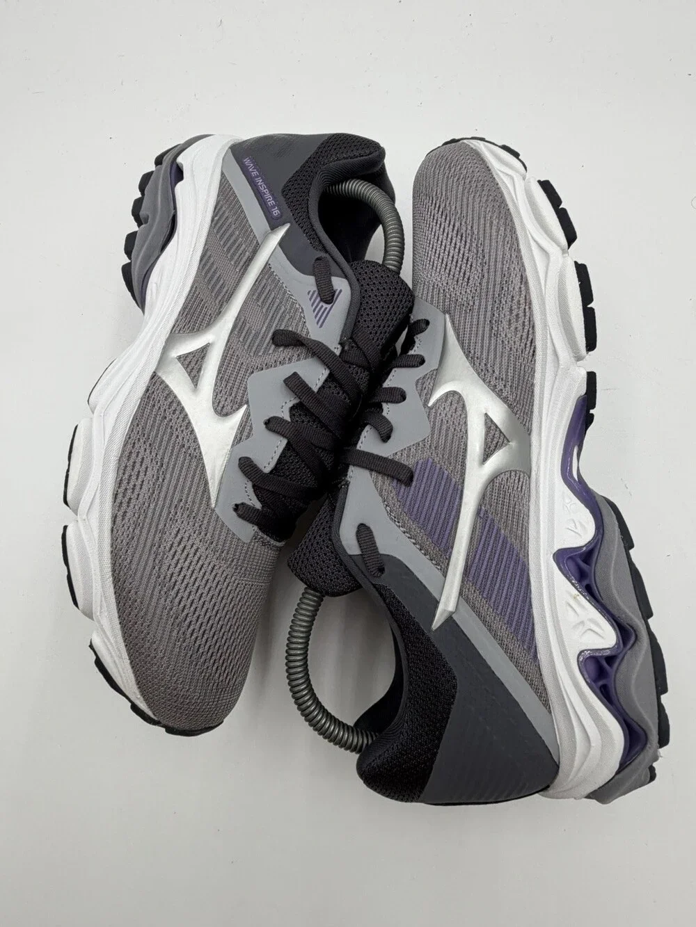 N/A mizuno wave