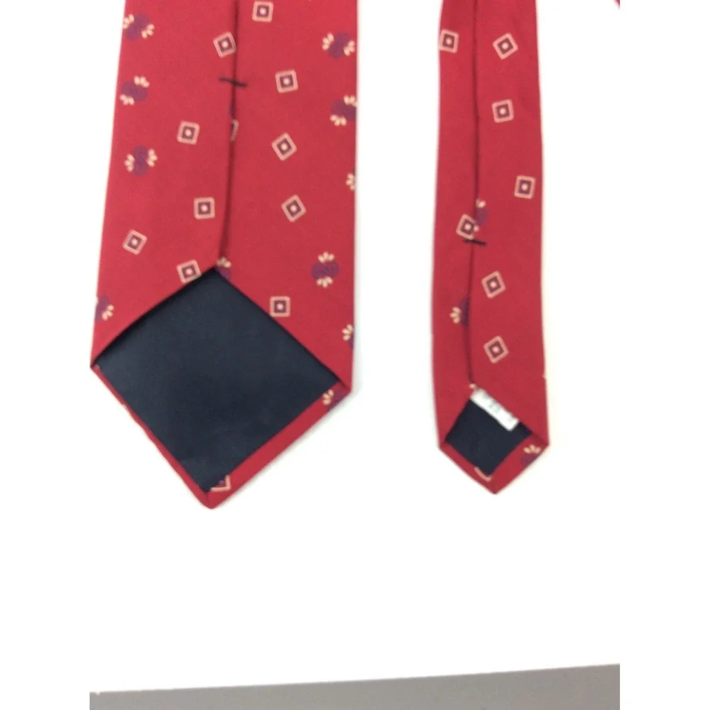Claiborne mens neck