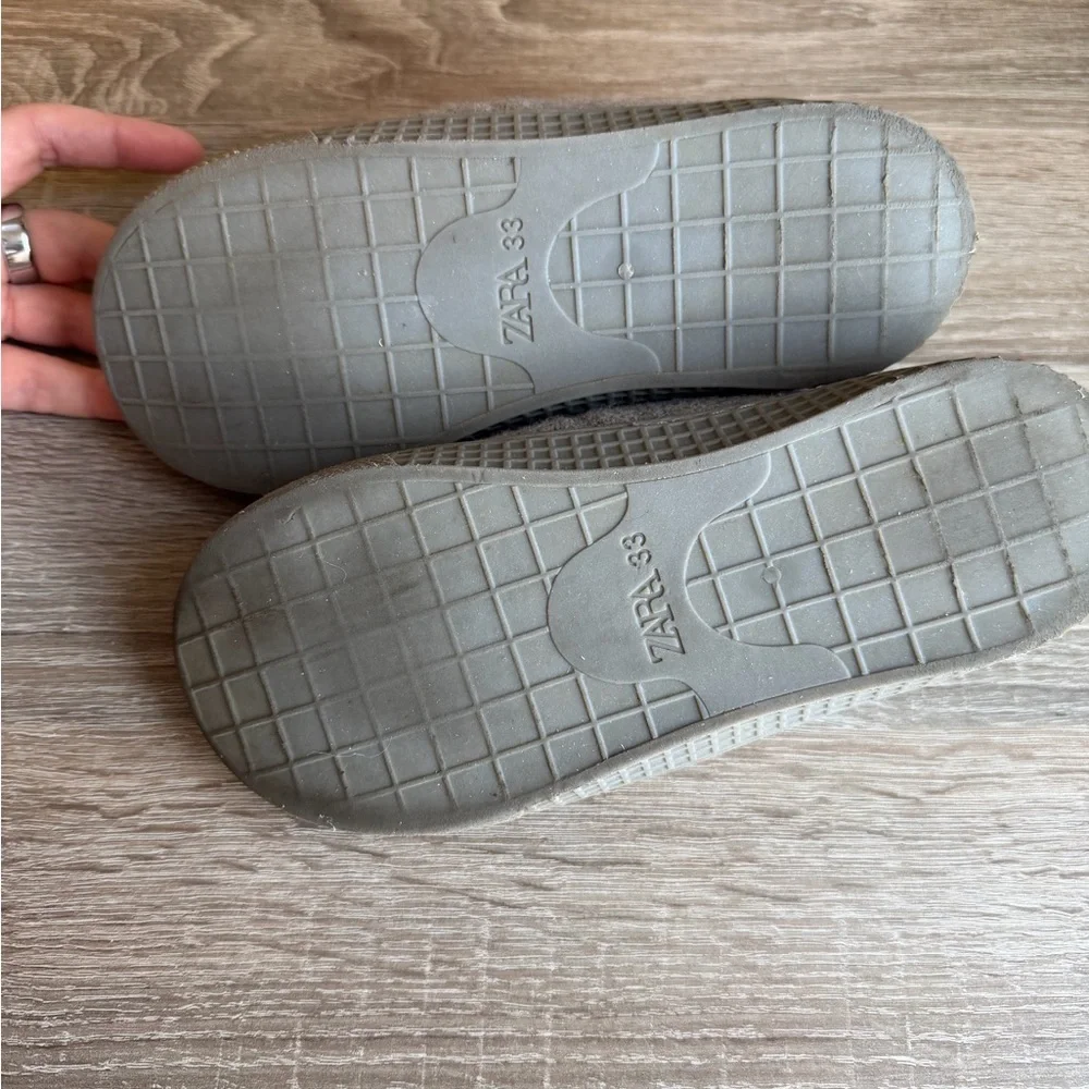 Zara kids strappy sneakers, 2 8.2”