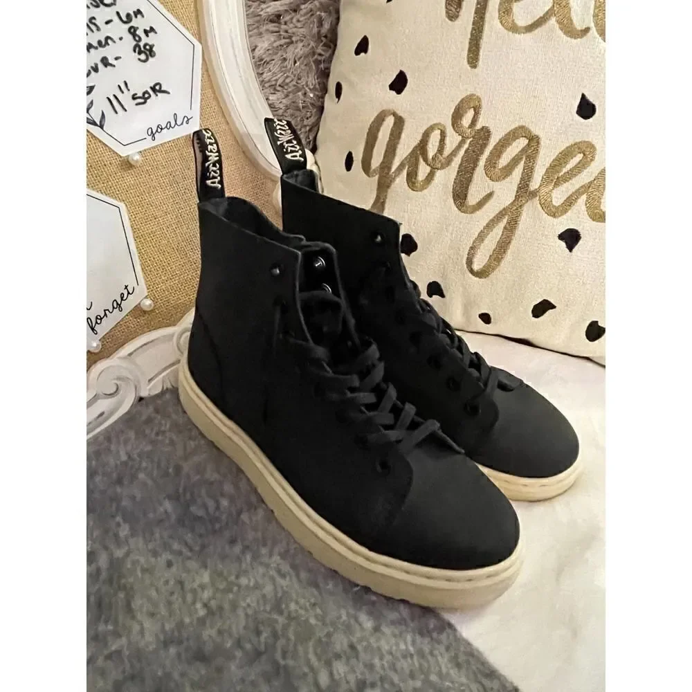 Dr. Martens doc martins