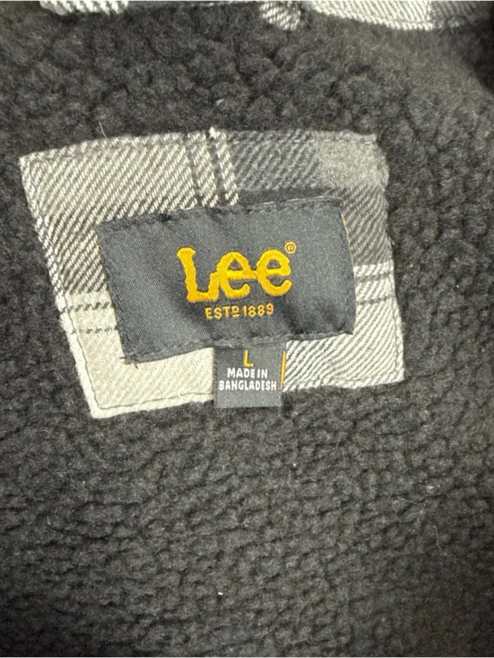 Lee this men’s