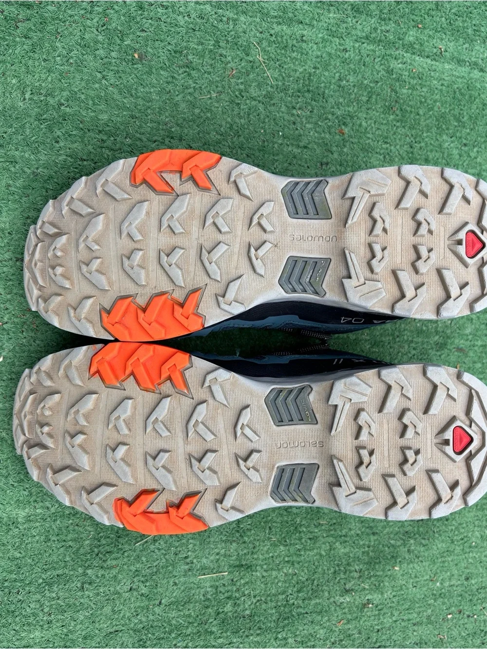 Salomon durable trail