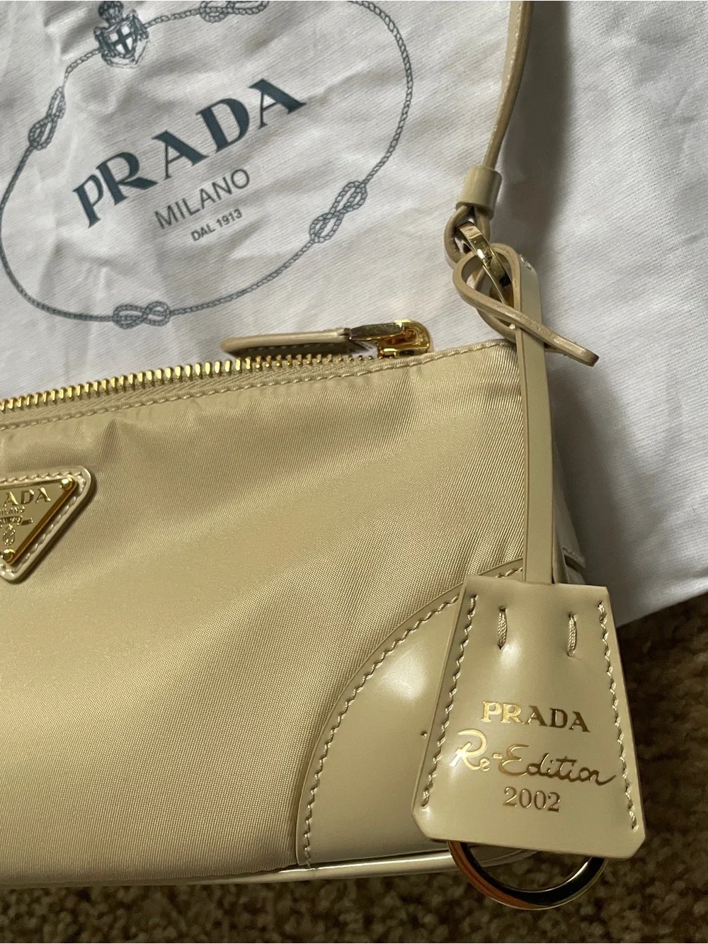 Prada neutral tessuto