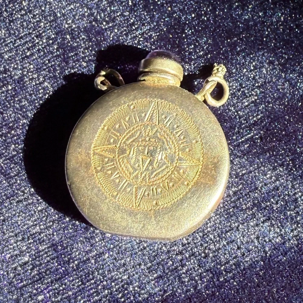 Vintage Mexican SS Pendant with amethyst Stone