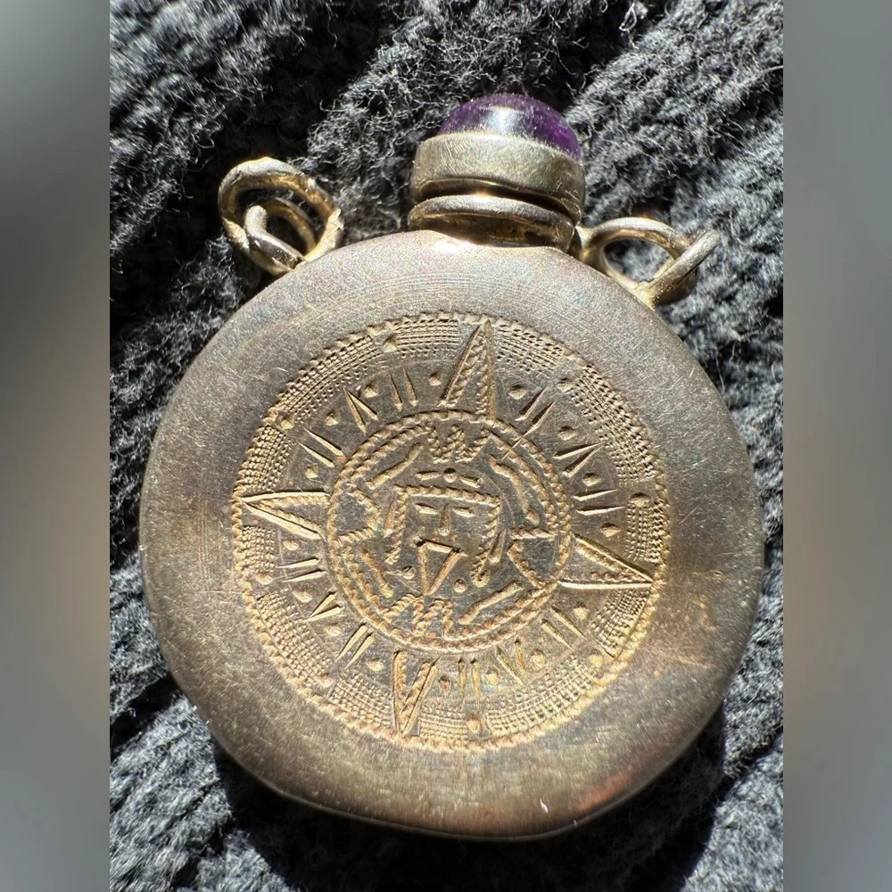 Vintage Mexican SS Pendant with amethyst Stone