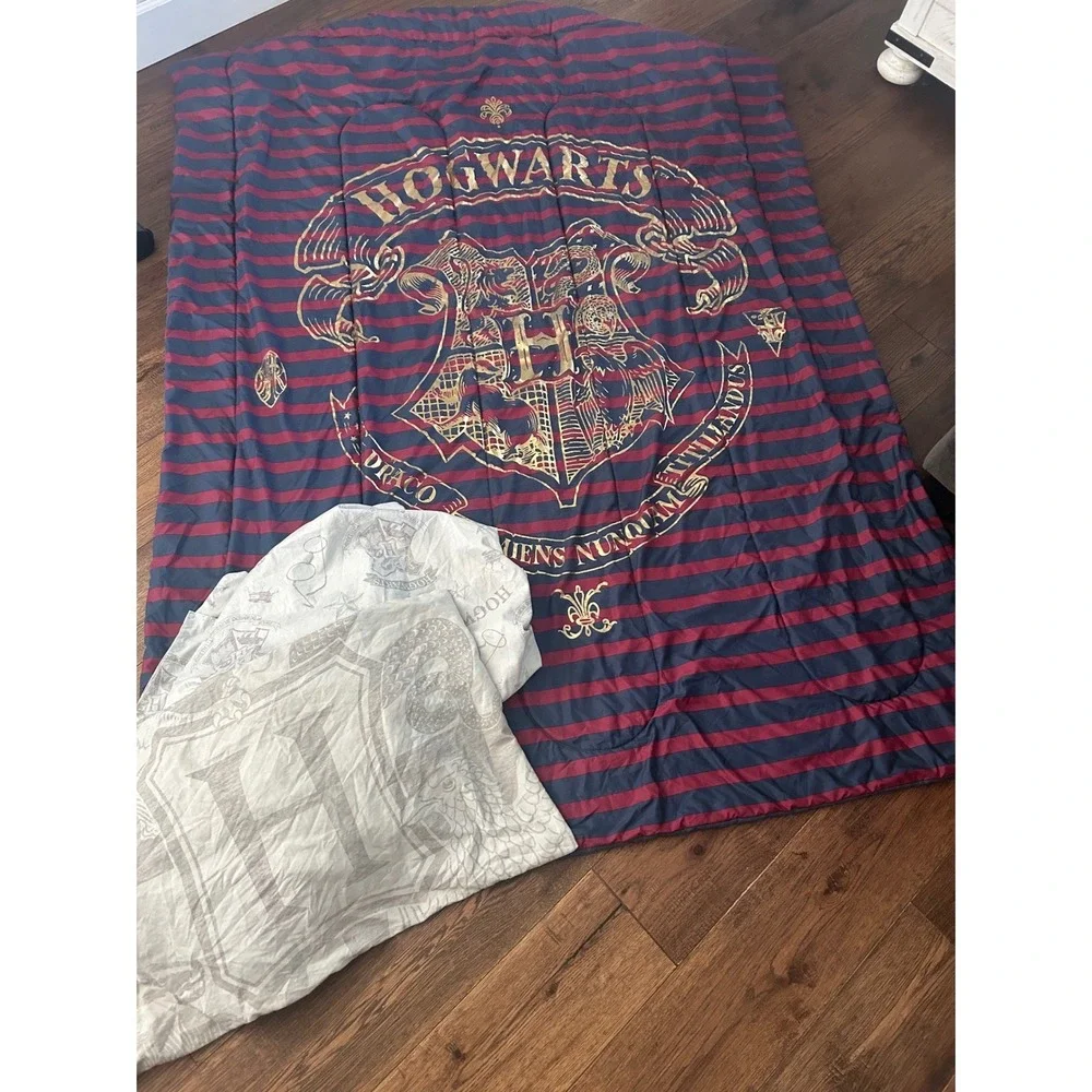 Harry Potter Hogwarts Bedding Set Comforter and Sheet set Navy Blue Gold