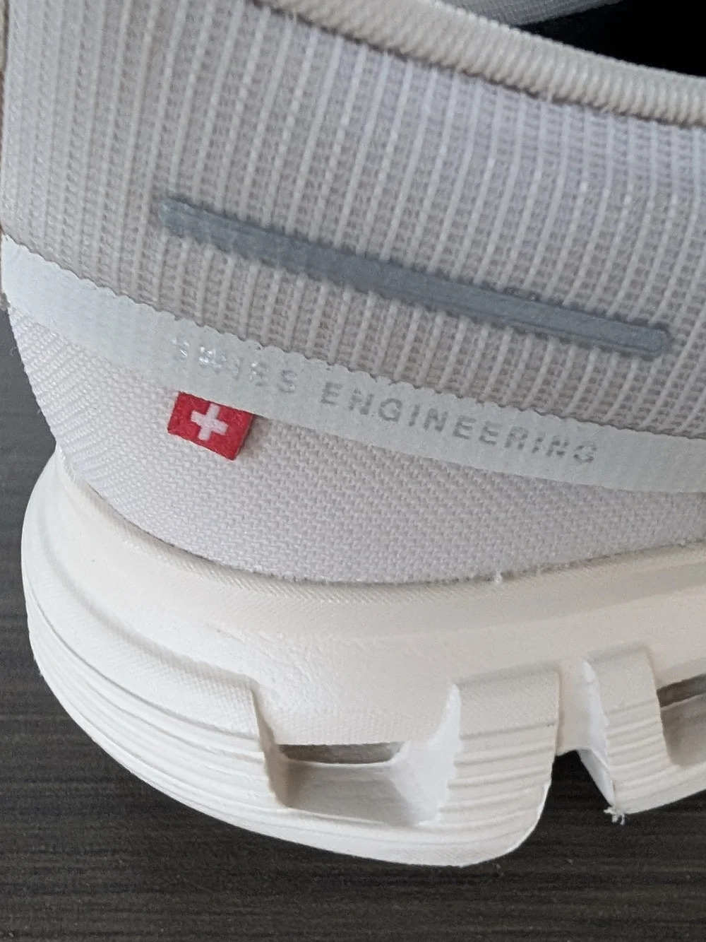 On Running lightweight breathable