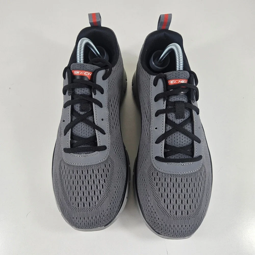 Skechers nwot appear