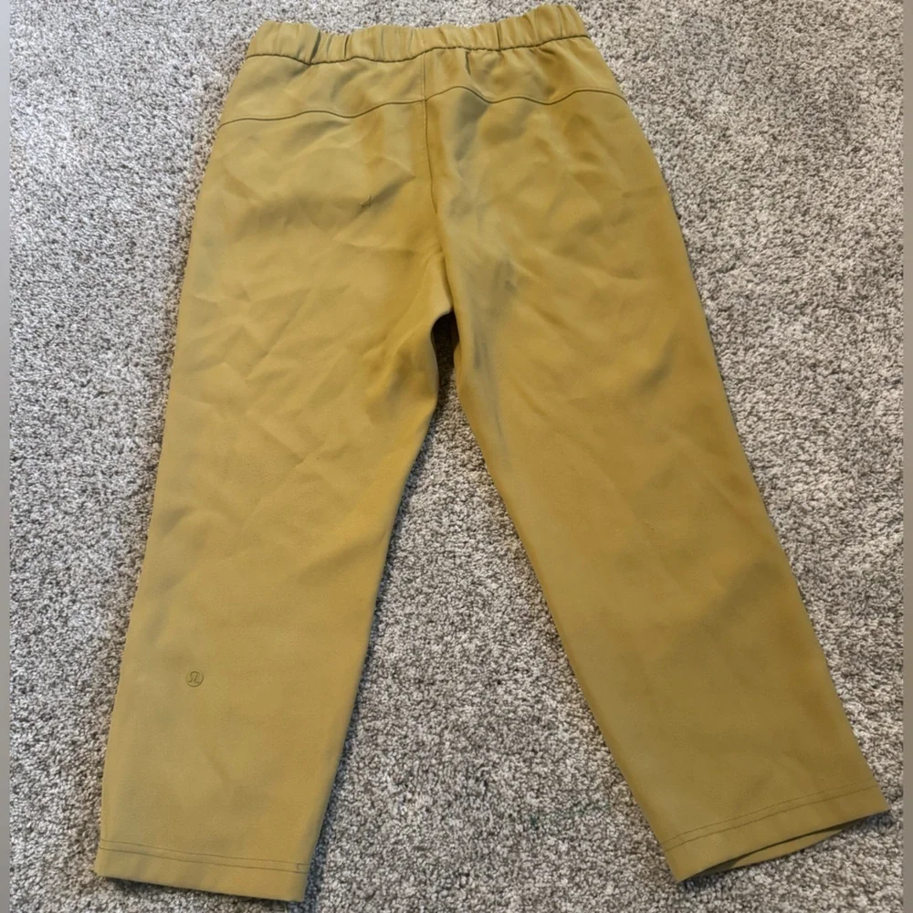 lululemon athletica take stroll