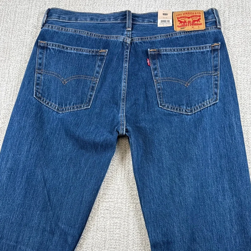 Levis item new