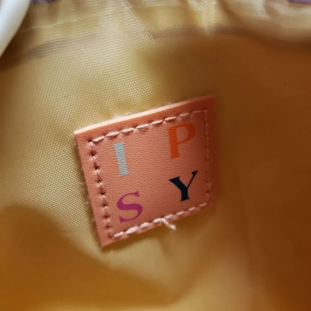 ipsy like april travel