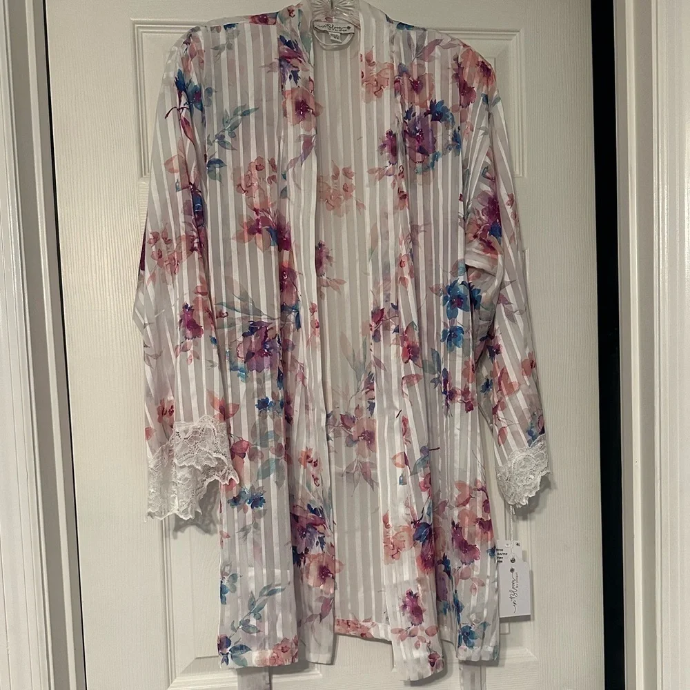 In Bloom By Jonquil sheer kimono