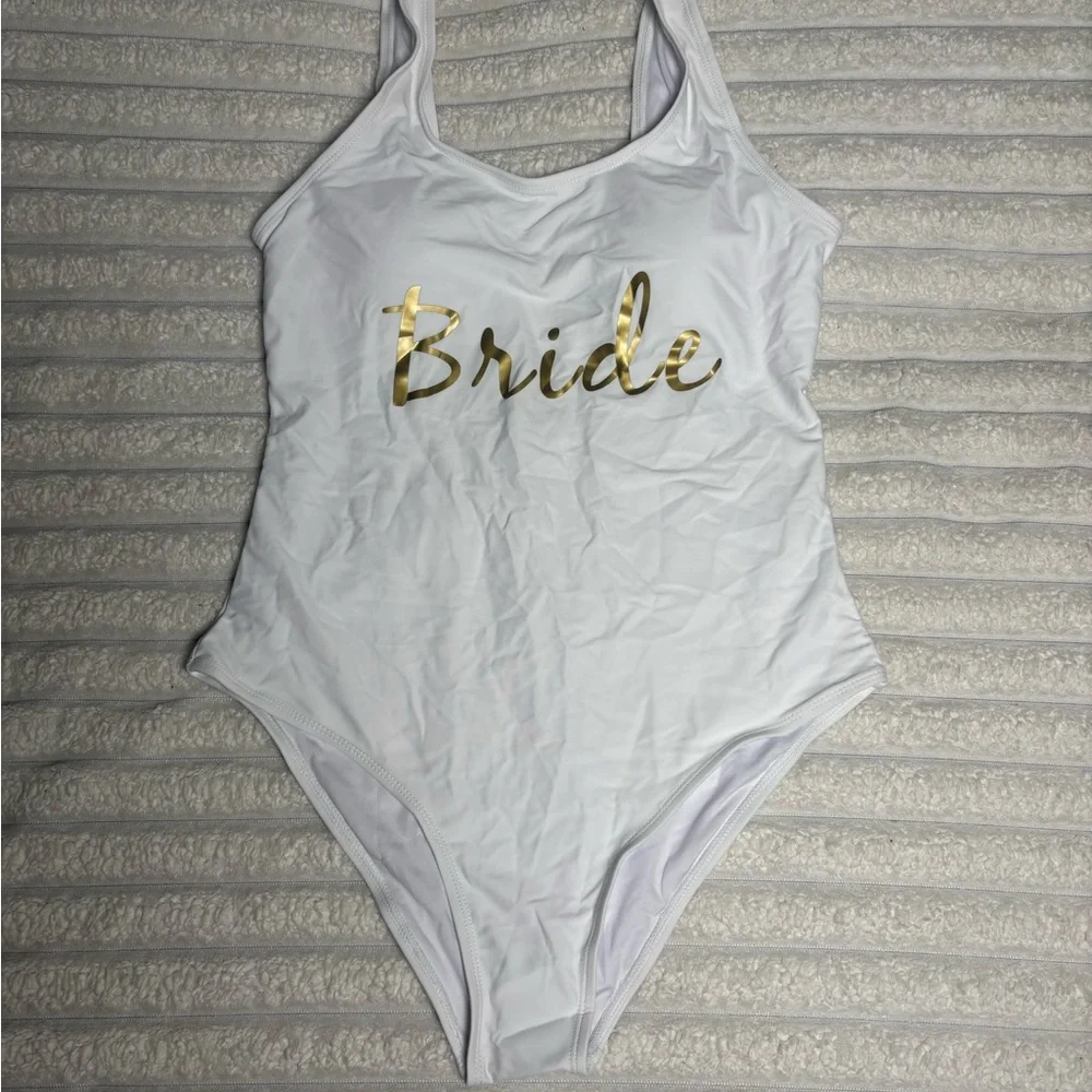 unbranded celebrate style