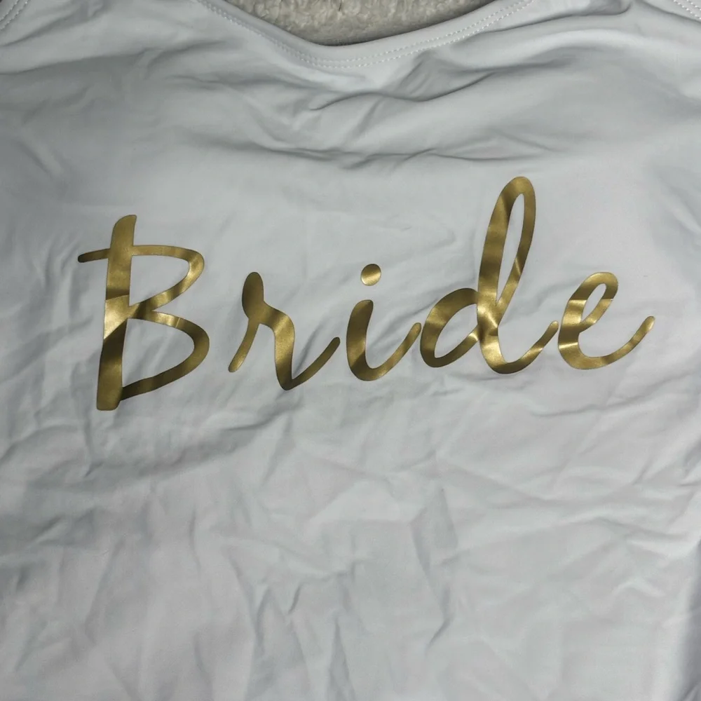 unbranded celebrate style