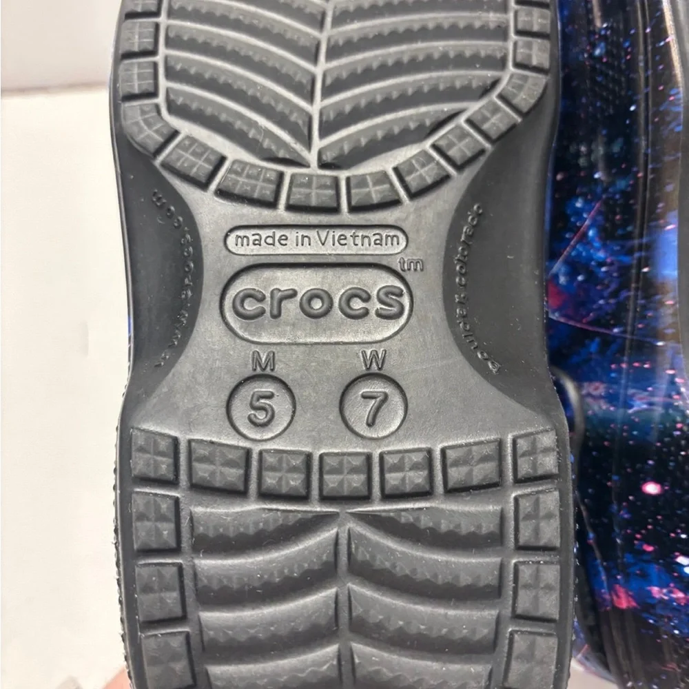CROCS men women