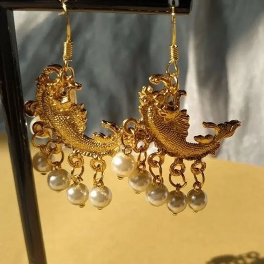 Exquisite Ming Dynasty imitation Pearl‎ Earrings Resembling Asian Arowana new