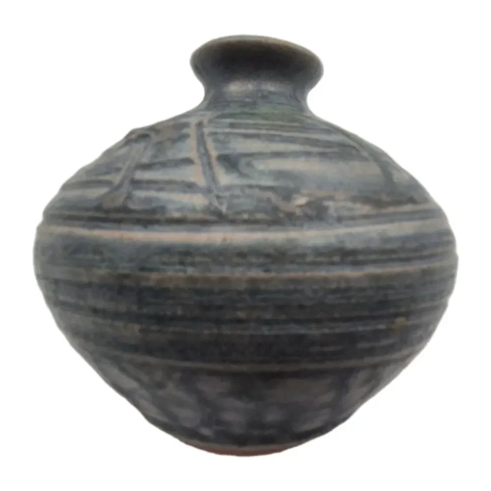 Unmarked vintage studio
