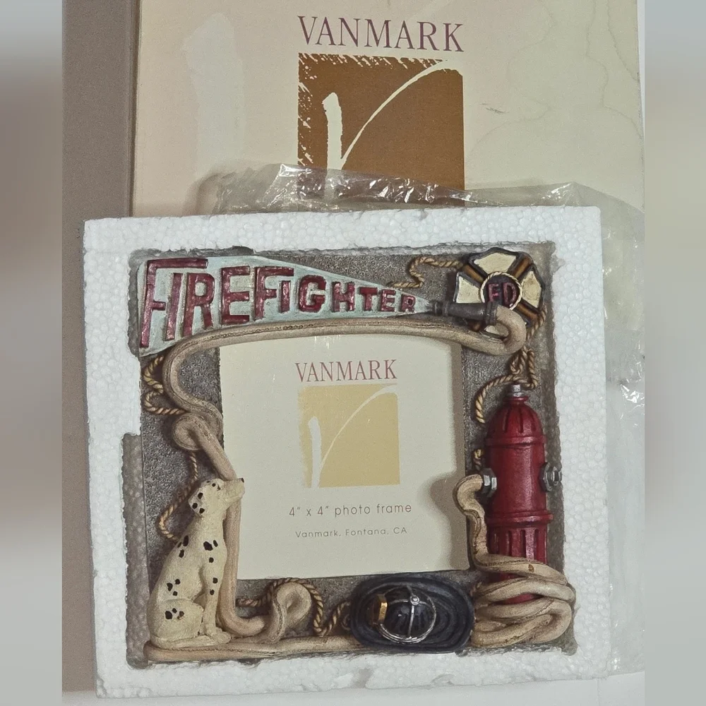 Vanmark red hats