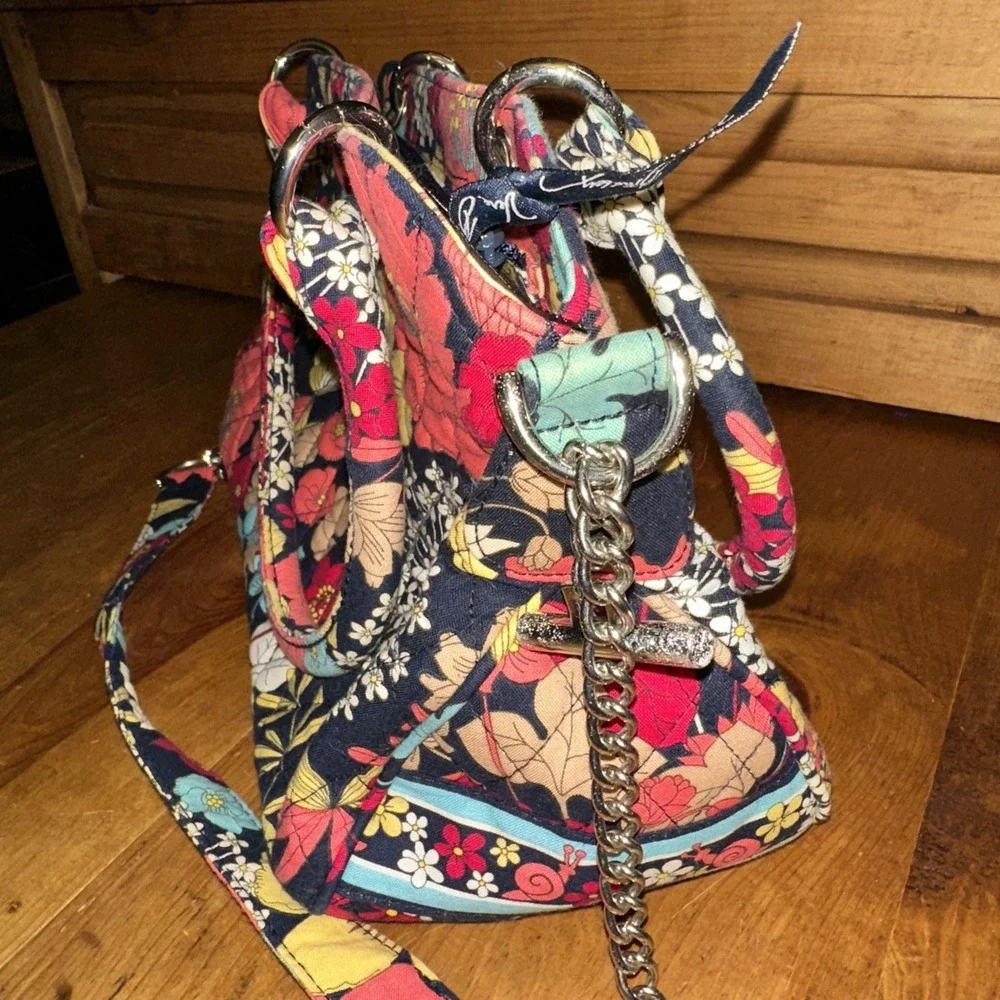 Vera Bradley chain pouch