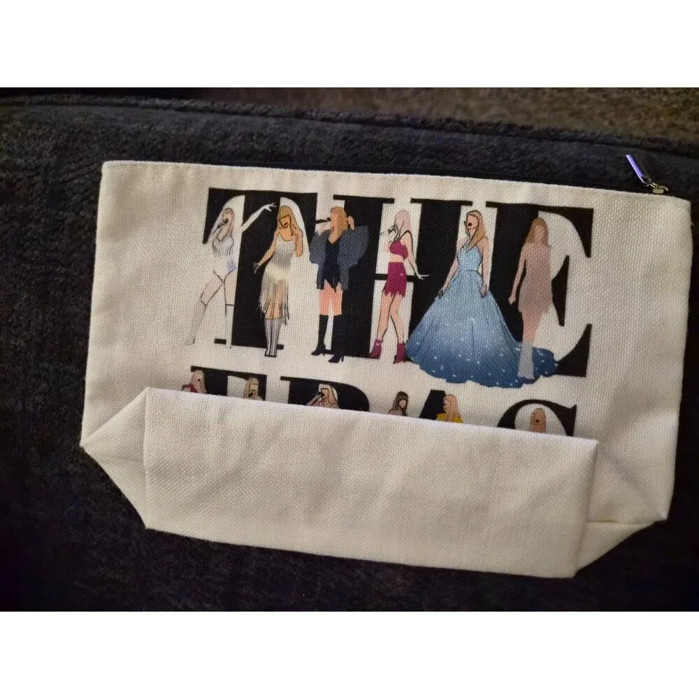Taylor Swift lot bags
